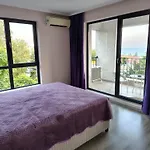 ивела Appartement *