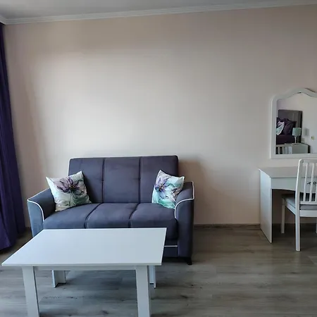 ивела דירה *