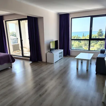 Apartamento ивела Balchik
