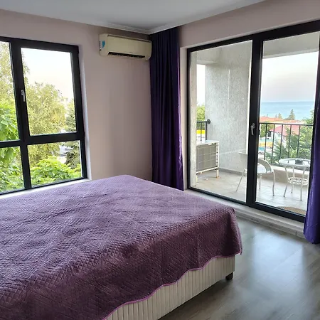 ивела Apartamento *